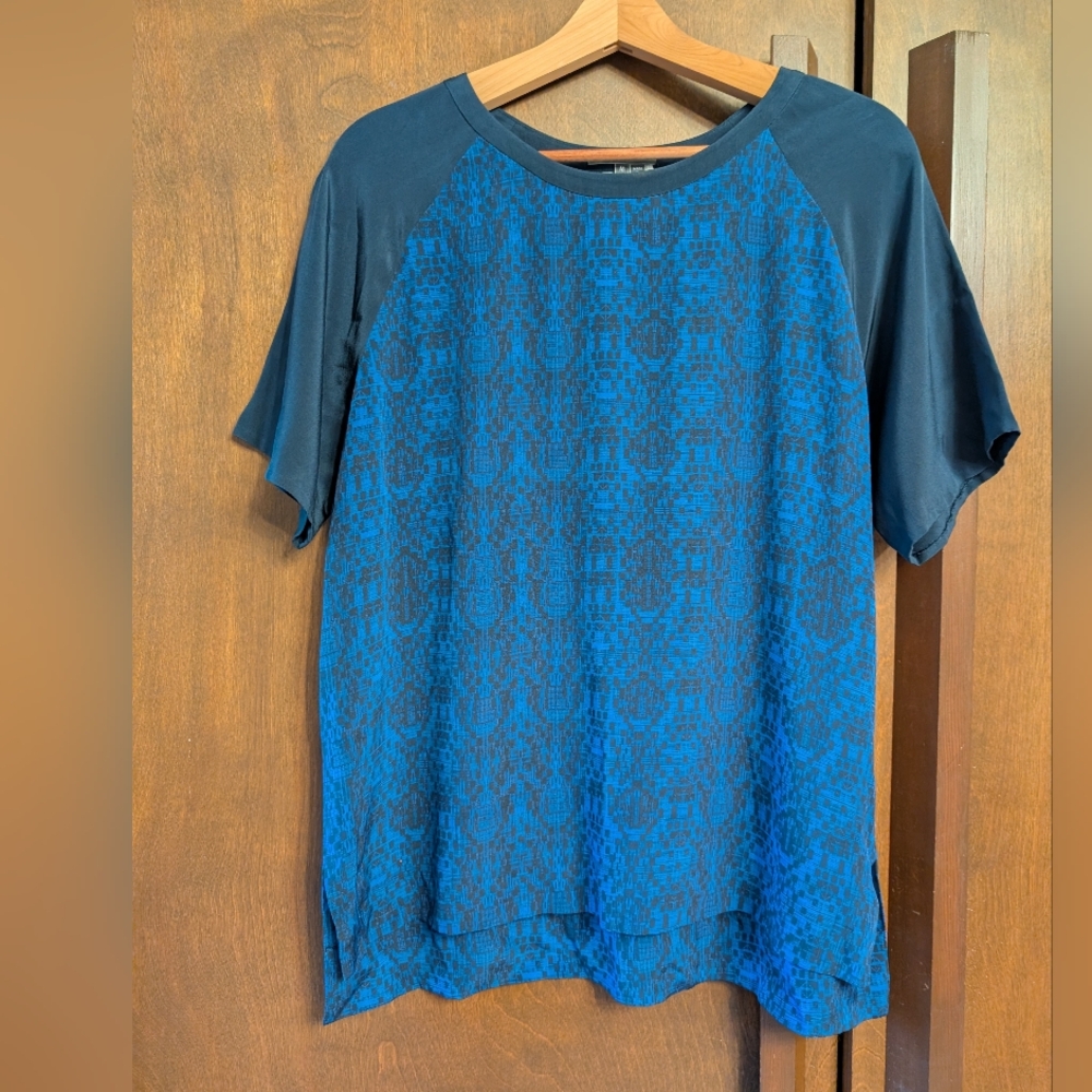 Vince Navy and Black Geometric Blouse